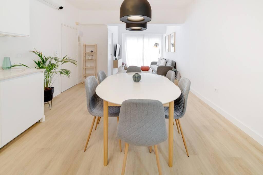 Esplendido Apartamento En El Centro Málaga Esterno foto