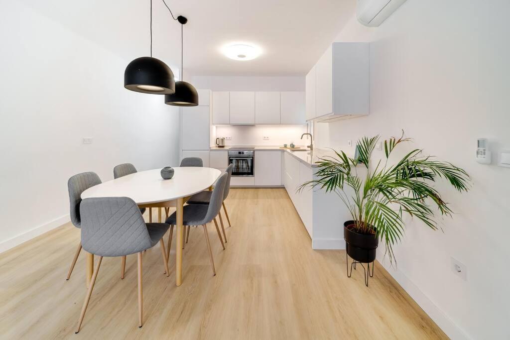 Esplendido Apartamento En El Centro Málaga Esterno foto