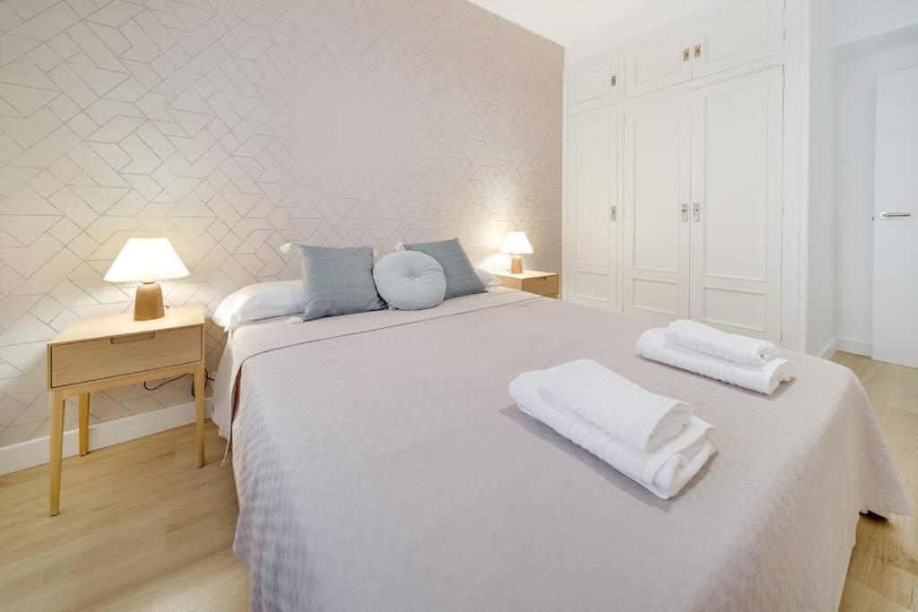 Esplendido Apartamento En El Centro Málaga Esterno foto